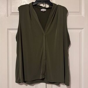 Calvin Klein Women's Green Sleeveless Blouse